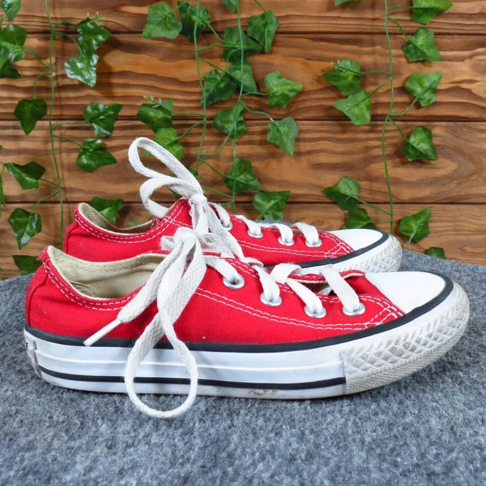 Converse Chuck Taylor All‎ Star Unisex Toddler Low Top Shoe Size 11 Casual Red